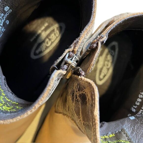 J.B. Dillon Women's Leather Brown Short Heeled Textured Strap Boots Size 6.5 - Picture 9 of 11